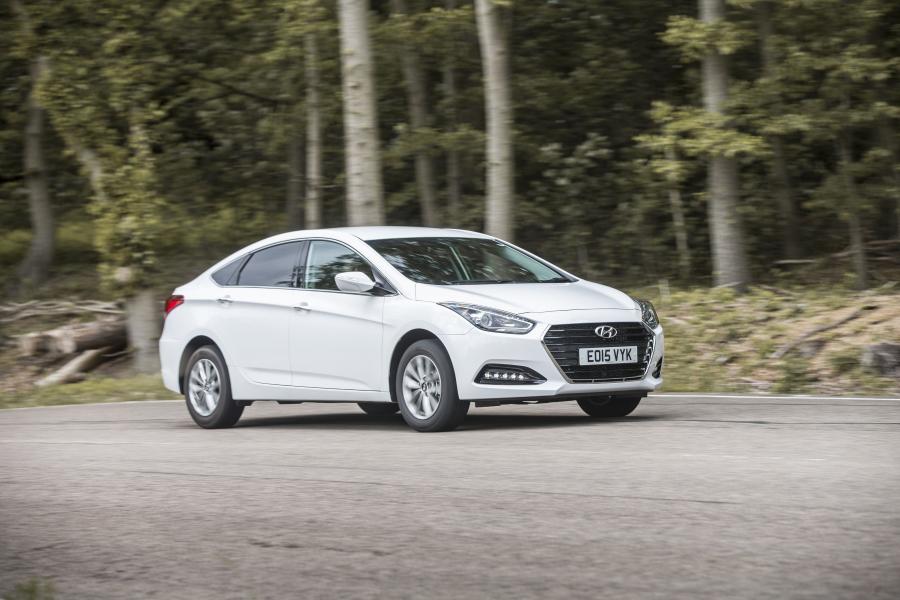 Hyundai i40 Sedan (UK) '2015